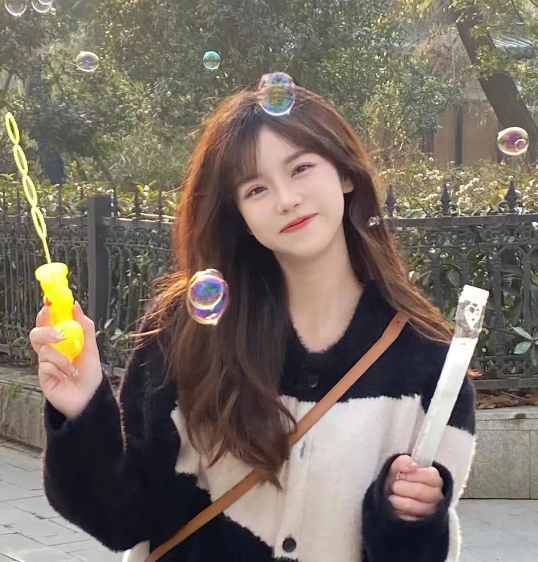 身负三万亿债务，我却成了债主的祖宗！